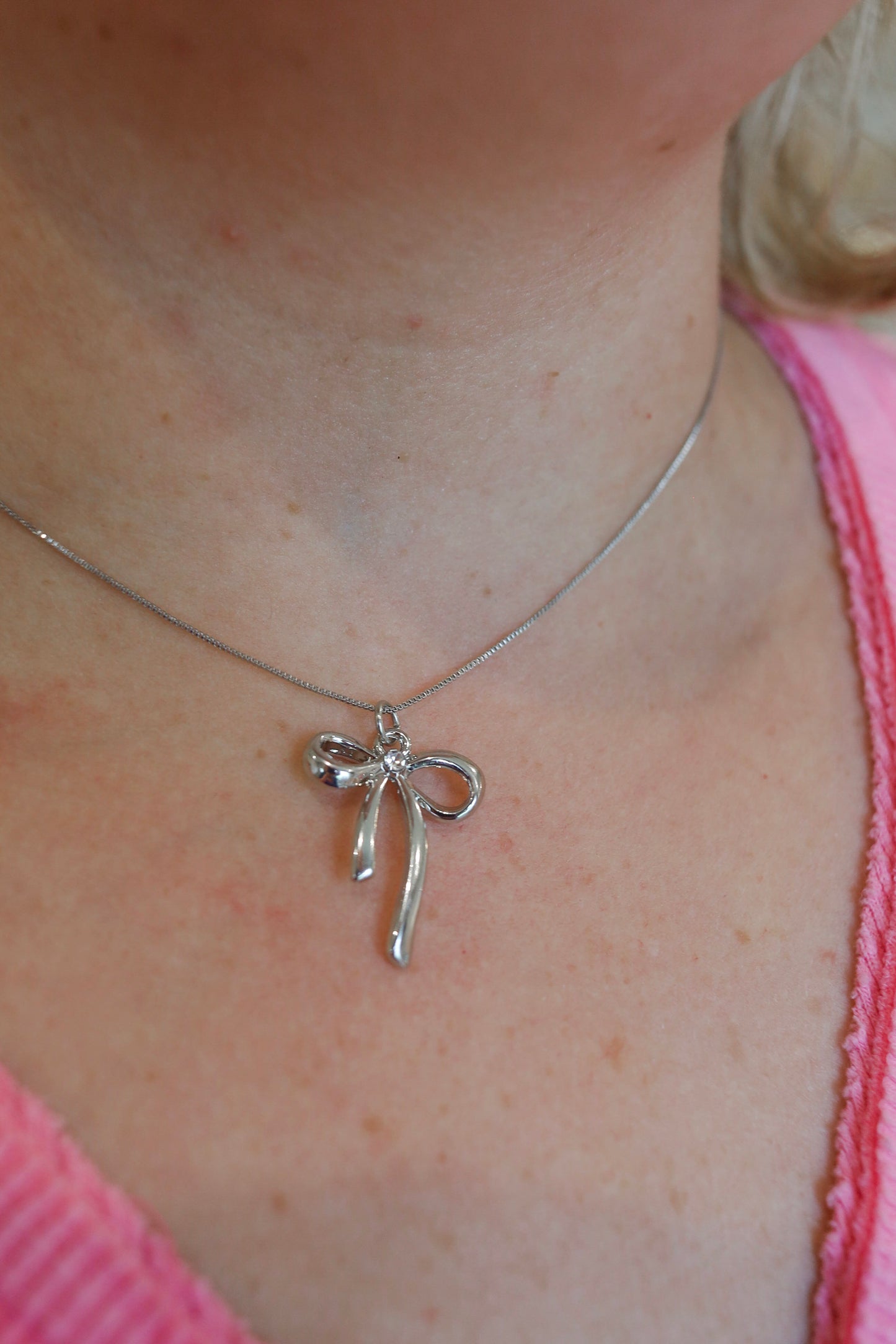 The Silver Bow Necklace